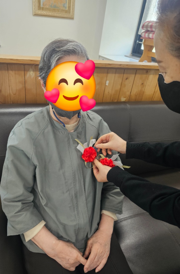 KakaoTalk_20260512_160052120_07.jpg